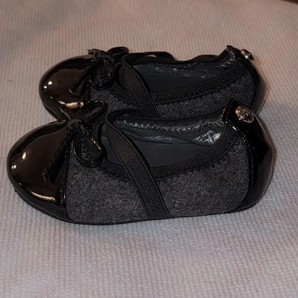 New Stuart Weitzman Legacy Black Patent & Gray Baby Shoes 3-6 Months Size 2